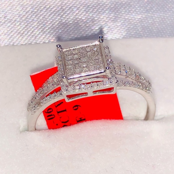 Real Diamond ring best gift 4 all occasion Not CZ - Picture 4 of 7